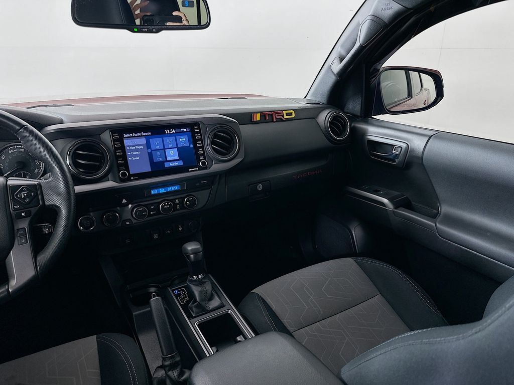 Thumbnail: 2022 Toyota Tacoma - 22