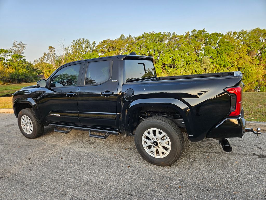 2024 Toyota Tacoma SR5 3
