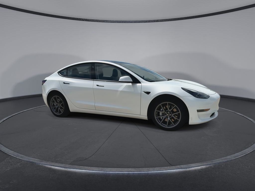 Thumbnail: 2022 Tesla Model 3 - 2