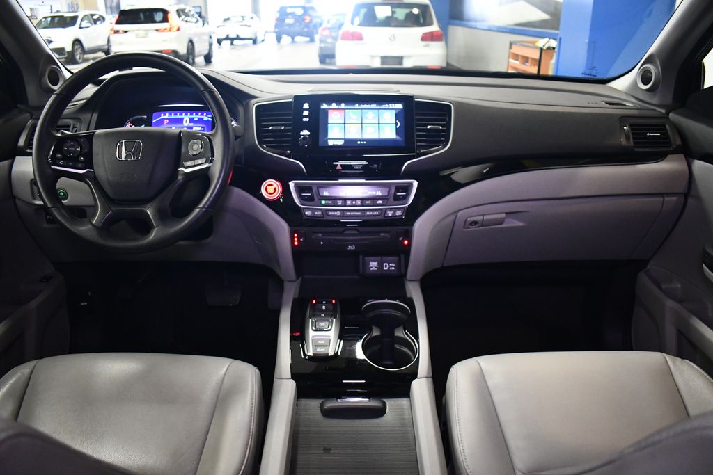 Thumbnail: 2020 Honda Pilot - 17