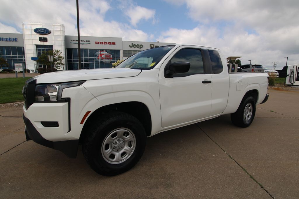 Used 2024 Nissan Frontier Truck