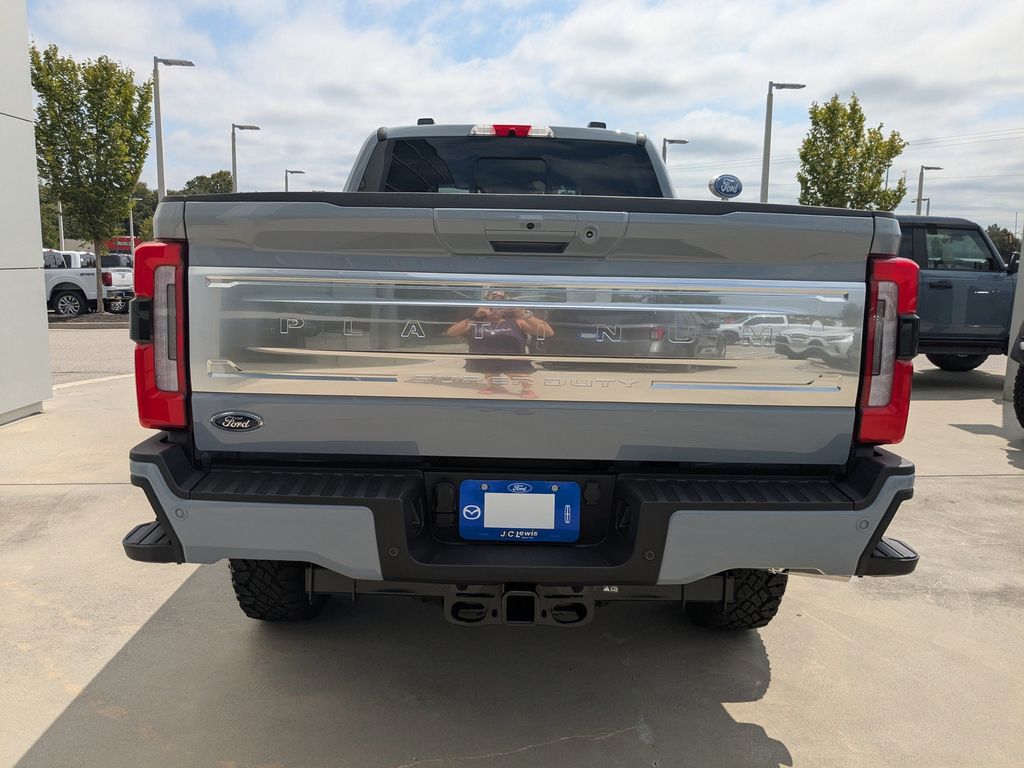 2026 Ford Super Duty F-250 SRW Platinum