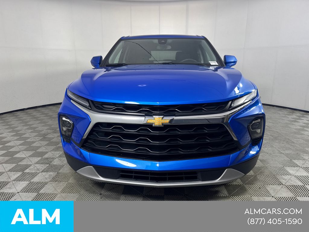 Used 2025 Blue Chevrolet LT image 3