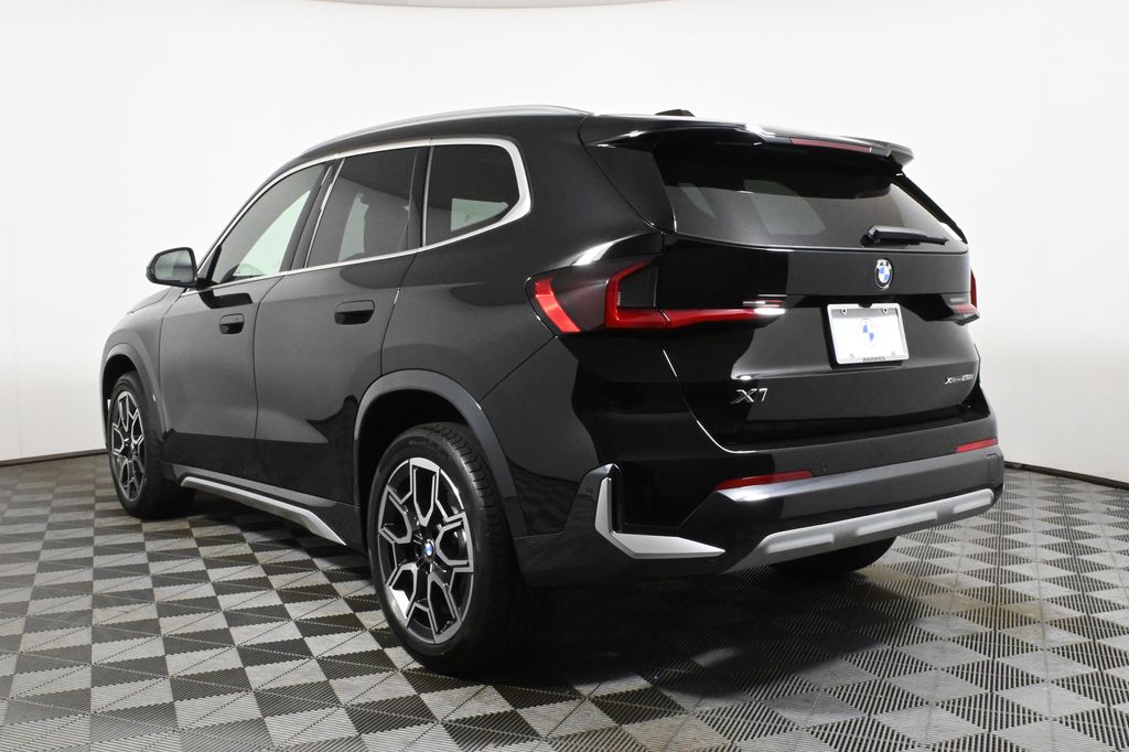 Thumbnail: 2025 BMW X1 - 5