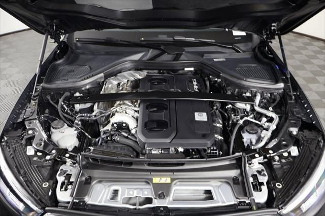 Thumbnail: 2026 Mercedes-Benz GLC - 9