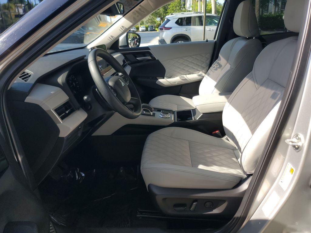 used 2023 Mitsubishi Outlander car, priced at $22,995