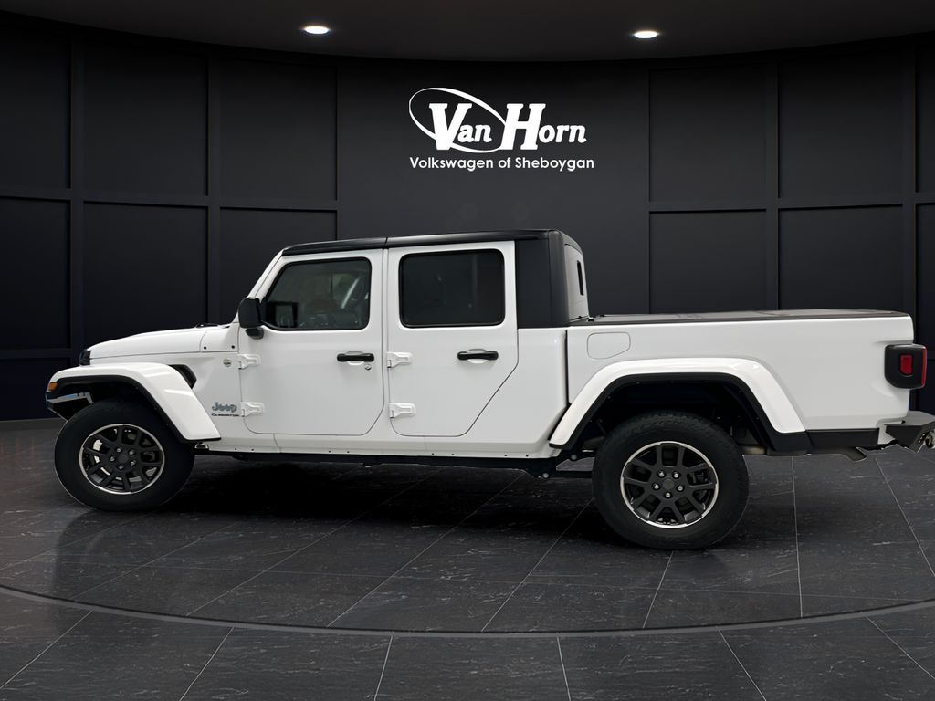 Used 2022 Bright White Clearcoat Jeep Overland image 4