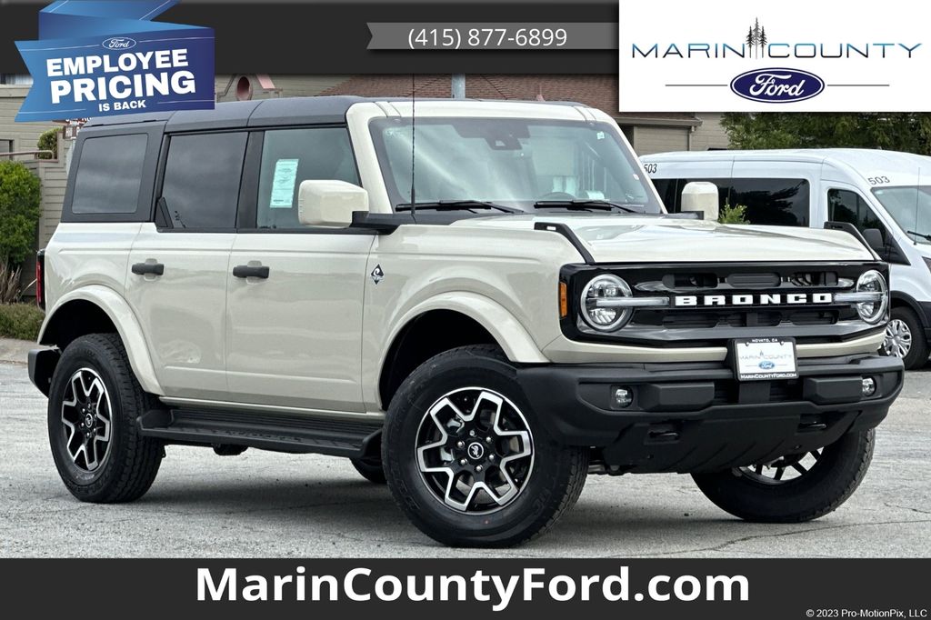 2026 Ford Bronco Outer Banks