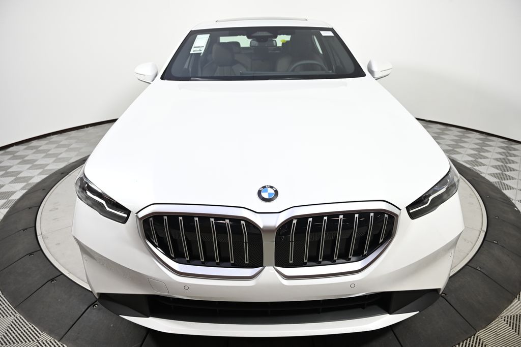 Thumbnail: 2026 BMW 5 Series - 8