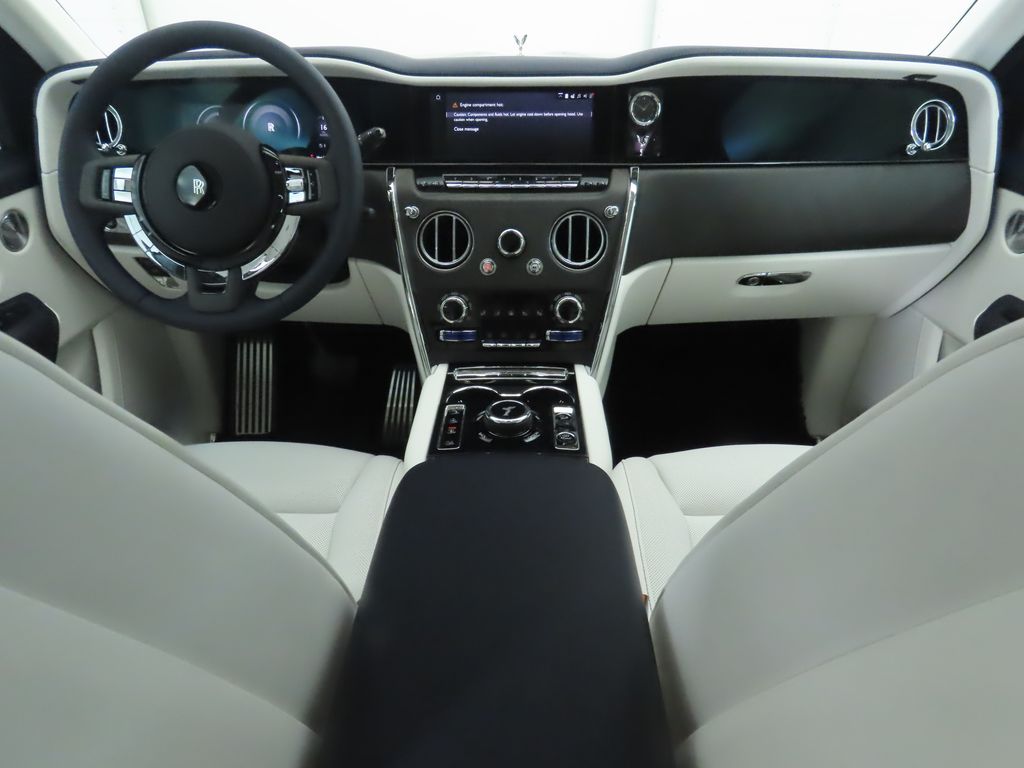 Thumbnail: 2026 Rolls-Royce Cullinan - 14