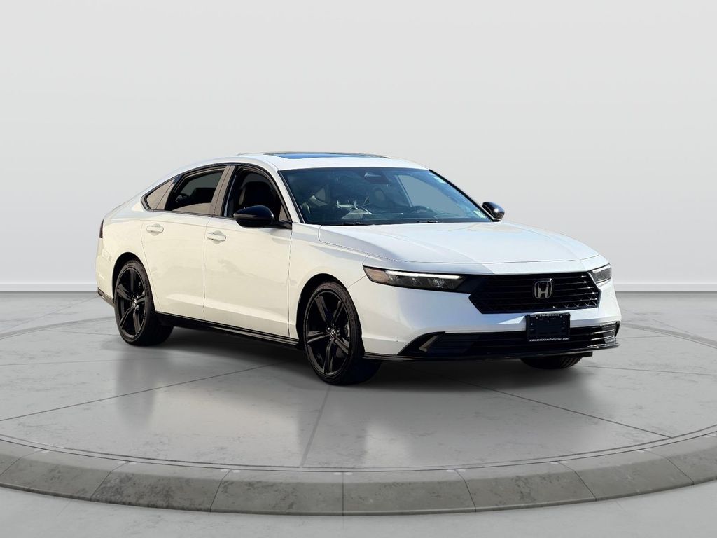 2024 Honda Accord Hybrid Sport-L's photo