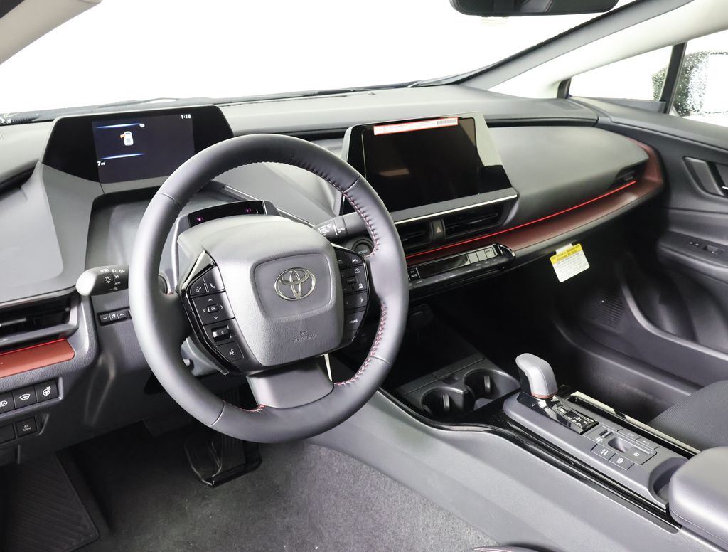 2026 Toyota Prius Plug-in Hybrid XSE photo 6