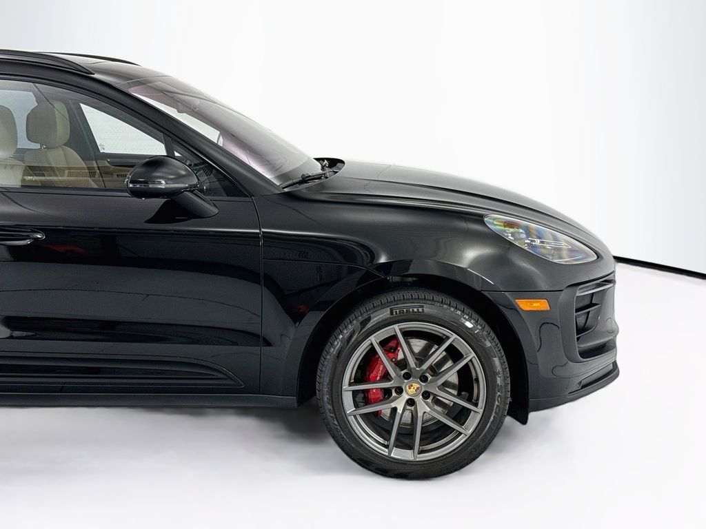 Thumbnail: 2025 Porsche Macan - 11