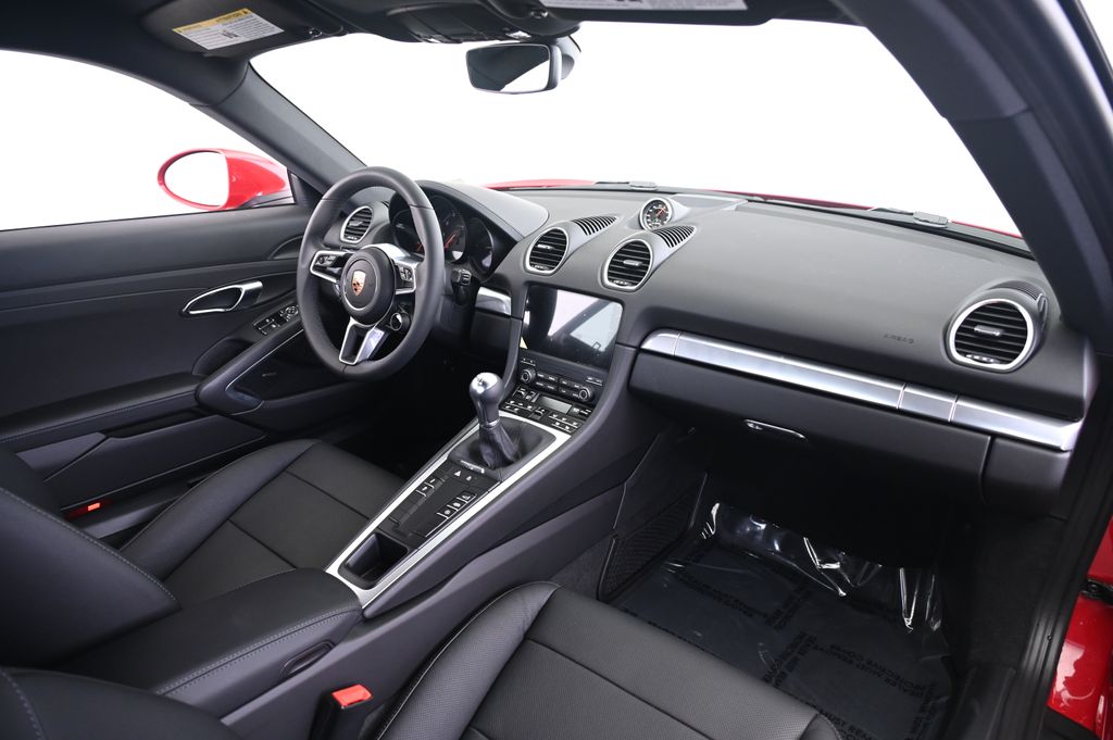 Thumbnail: 2025 Porsche 718 Cayman - 25