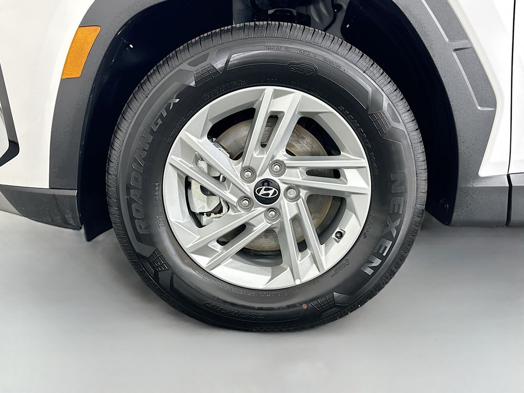 2025 Hyundai Tucson SE 29