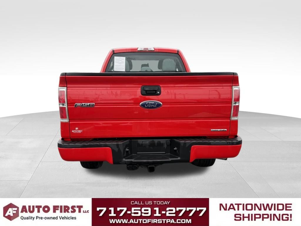 View vehicle photo 4