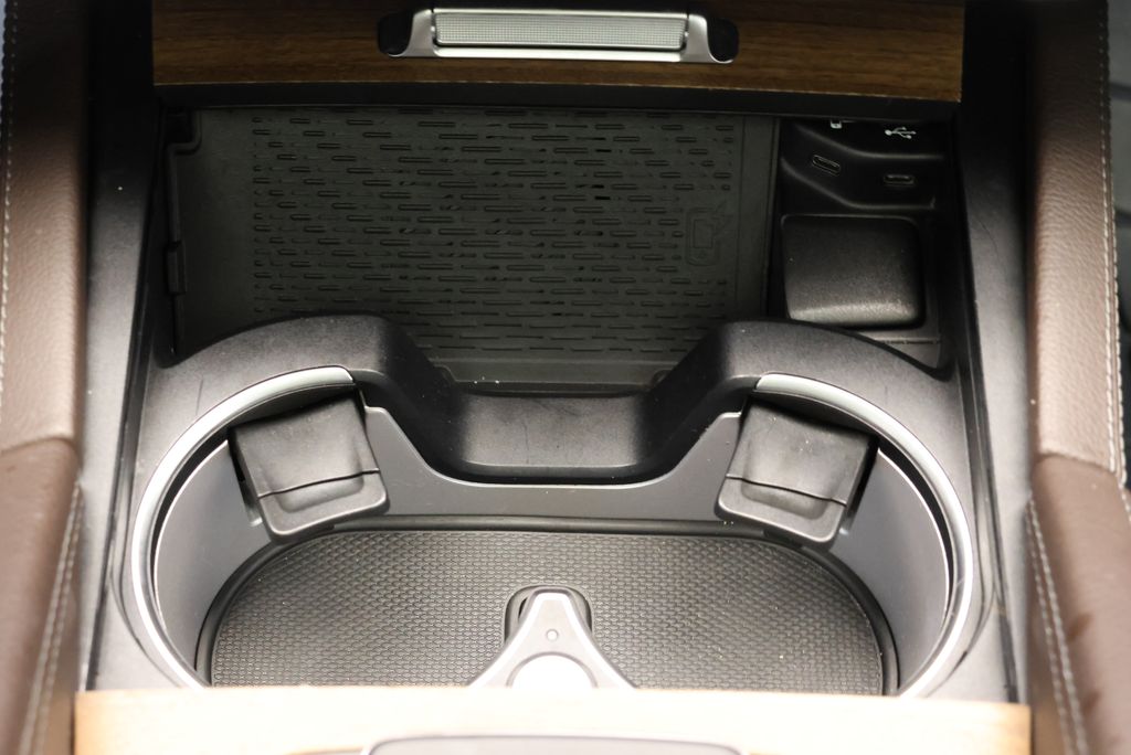 Thumbnail: 2023 Mercedes-Benz GLS - 28