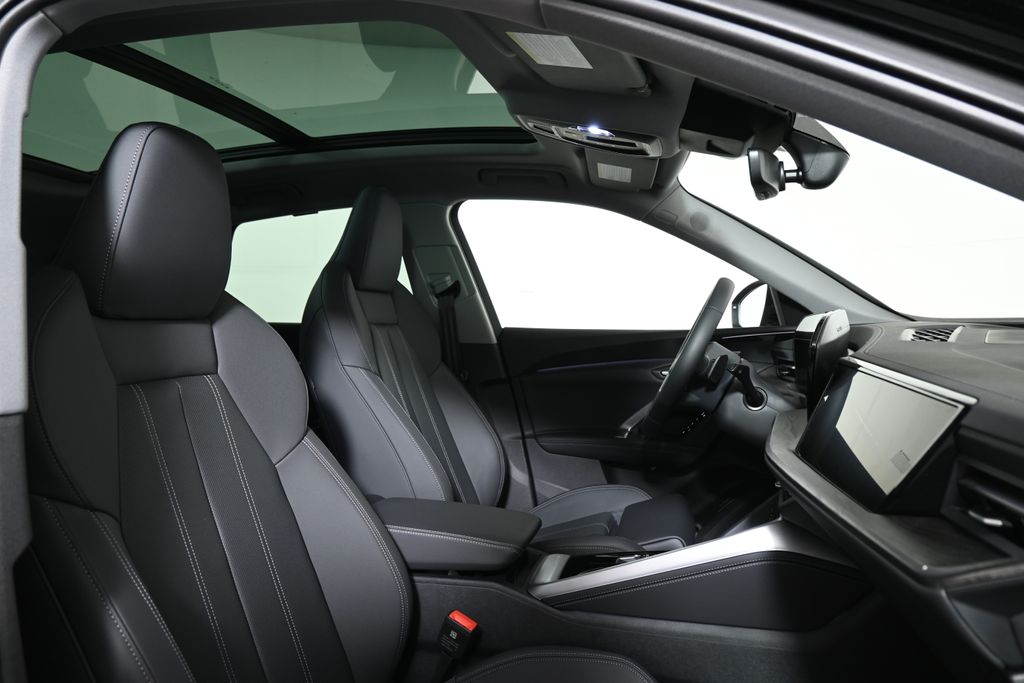 Thumbnail: 2025 Audi Q5 - 22