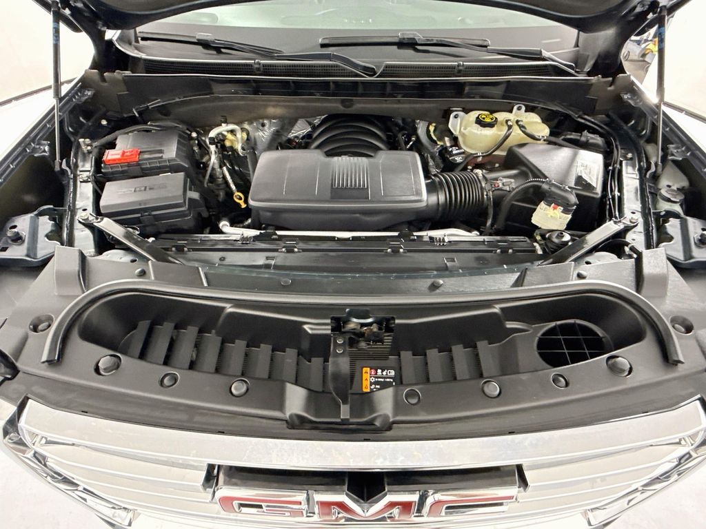 Thumbnail: 2021 GMC Yukon - 29