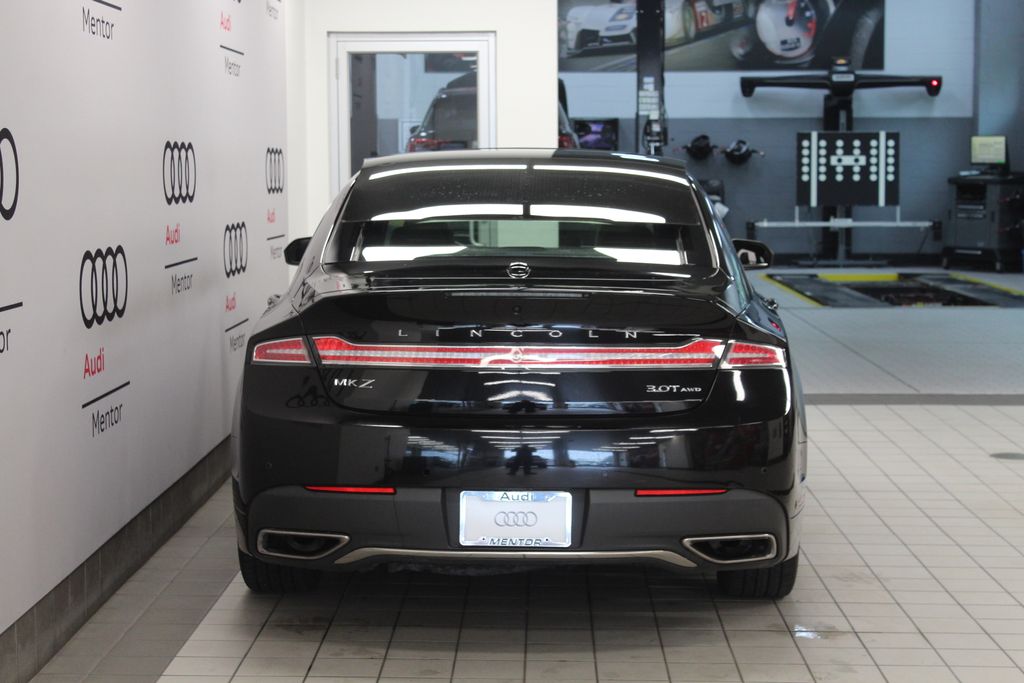 Thumbnail: 2020 Lincoln MKZ - 5
