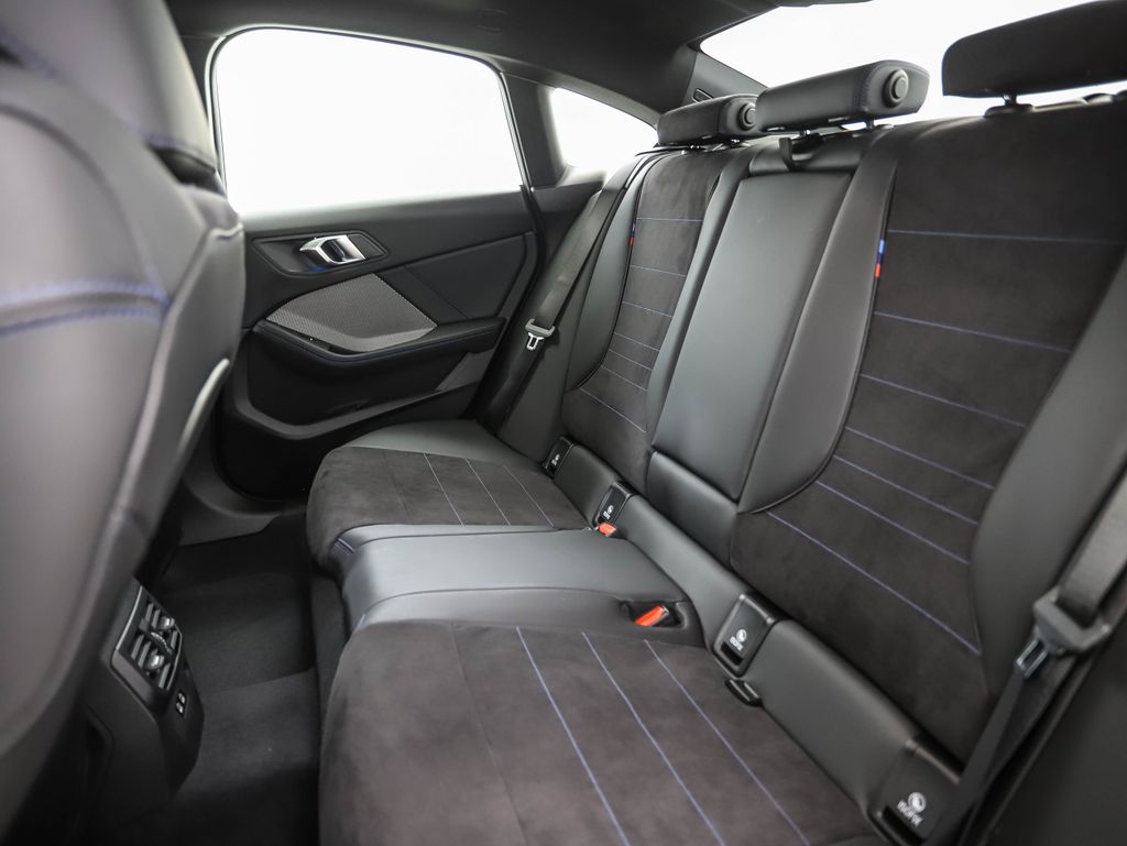 Thumbnail: 2026 BMW 2 Series - 23