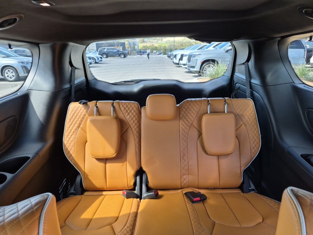 Used Car 2023 Chrysler Pacifica Hybrid  Pinnacle For Sale Under $35,000 In Austin, Texas