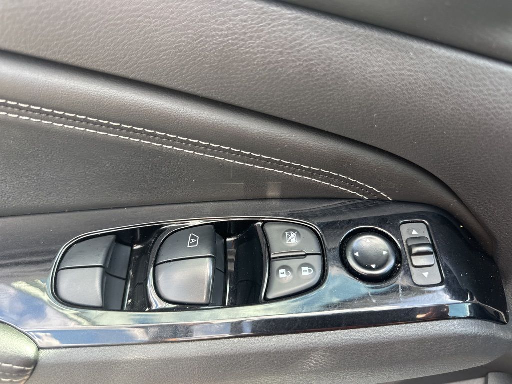 2022 Brilliant Silver Metallic Nissan Altima 2.5 SV FWD Sedan
