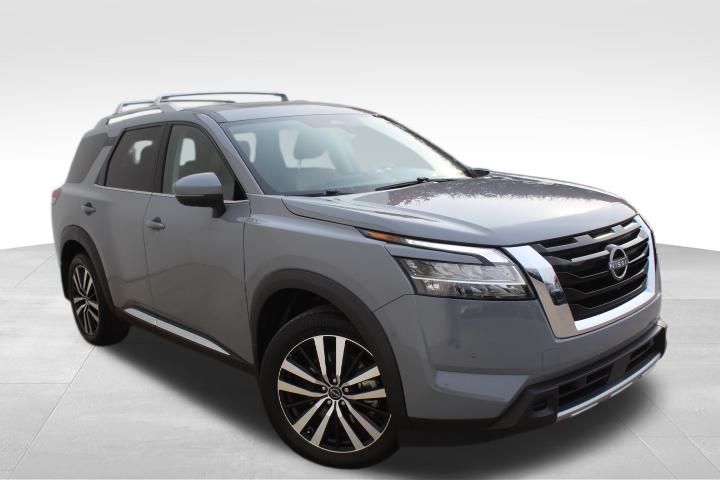 Used Car 2024 Nissan Pathfinder  Platinum For Sale Under $40,000 In Georgetown, Texas