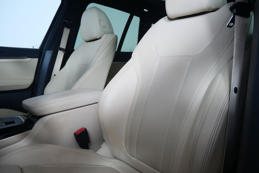 Thumbnail: 2022 BMW X3 - 11