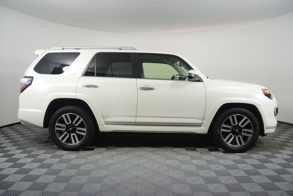 Thumbnail: 2018 Toyota 4Runner - 2