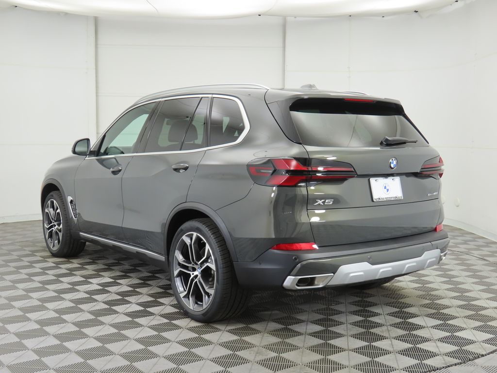 Thumbnail: 2026 BMW X5 - 8