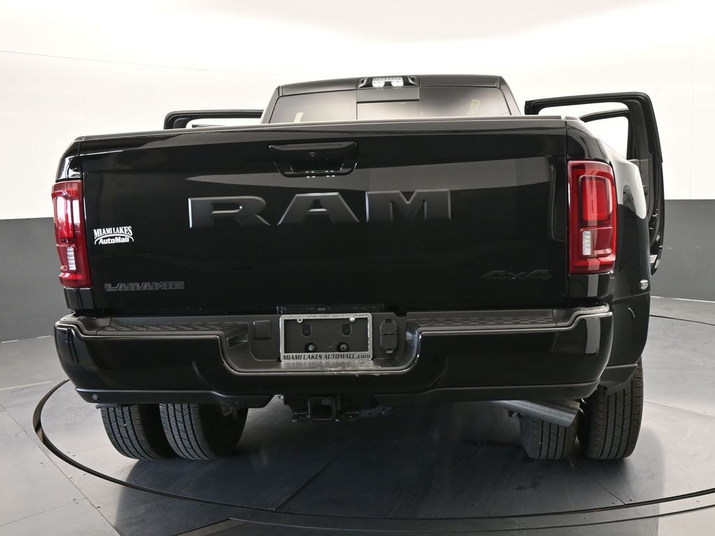 New 2026 Diamond Black Crystal Pearlcoat Ram Laramie image 81