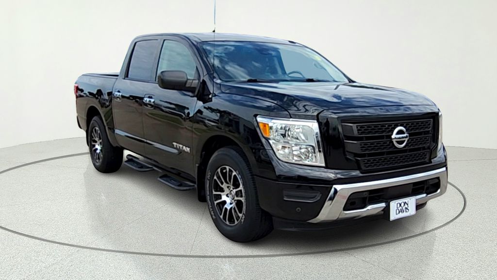 2021 Nissan Titan SV