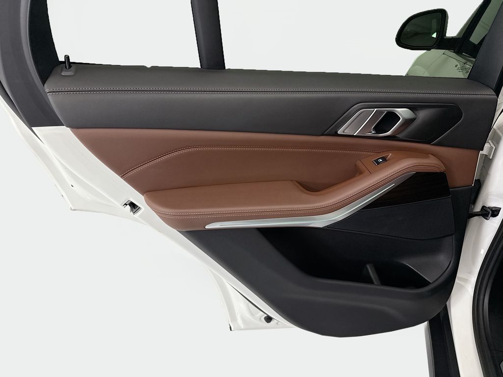 Thumbnail: 2024 BMW X5 - 25