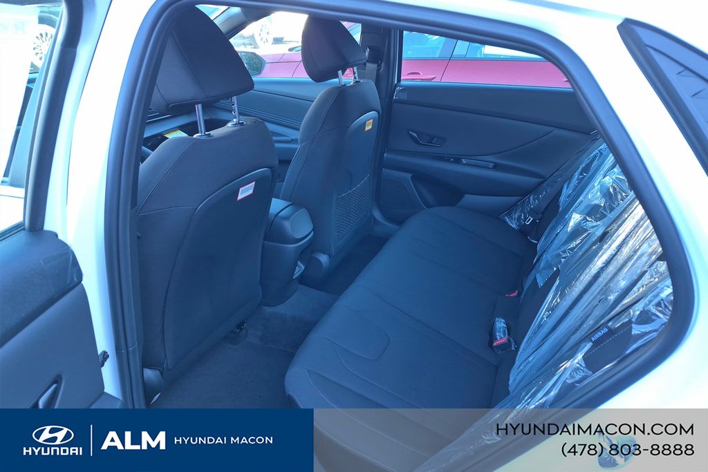 New 2026 White HYUNDAI SEL Sport Plus image 18