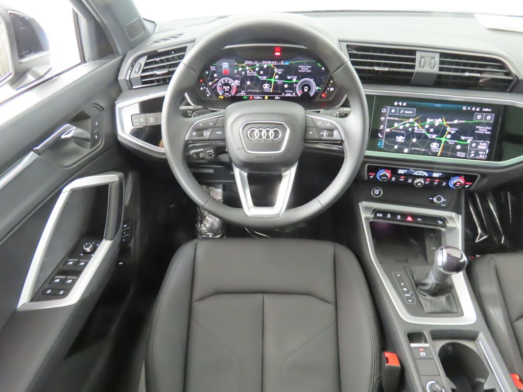 Thumbnail: 2025 Audi Q3 - 13