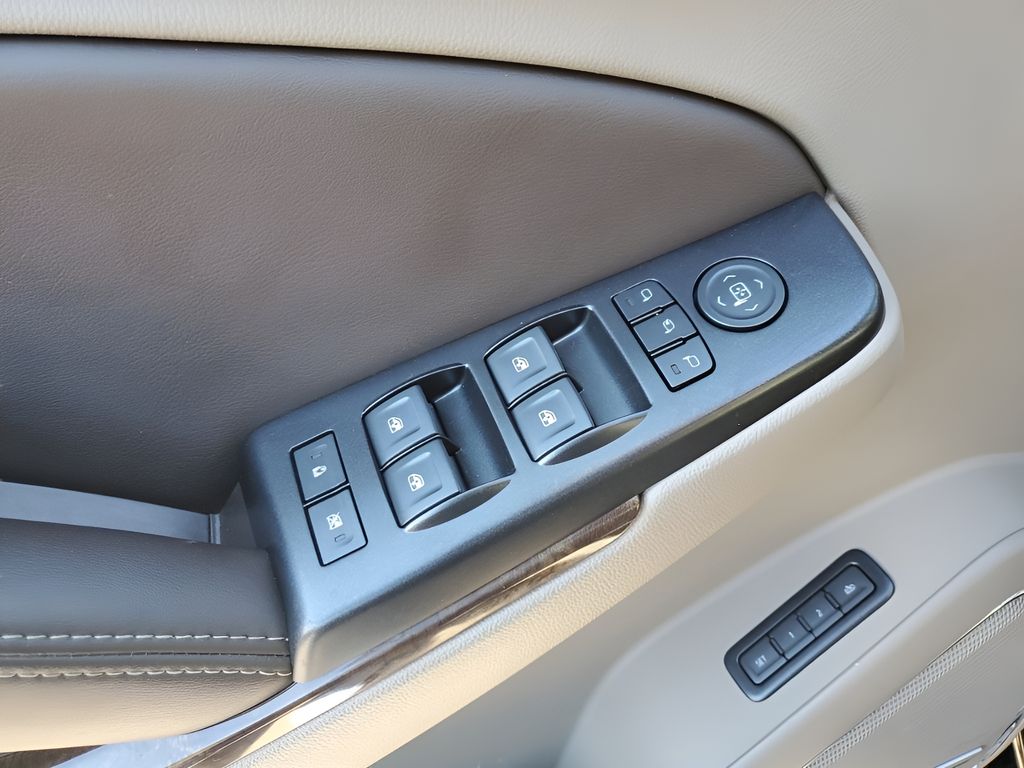 Used Car 2019 Chevrolet Suburban  Lt For Sale Under $30,000 In Austin, Texas