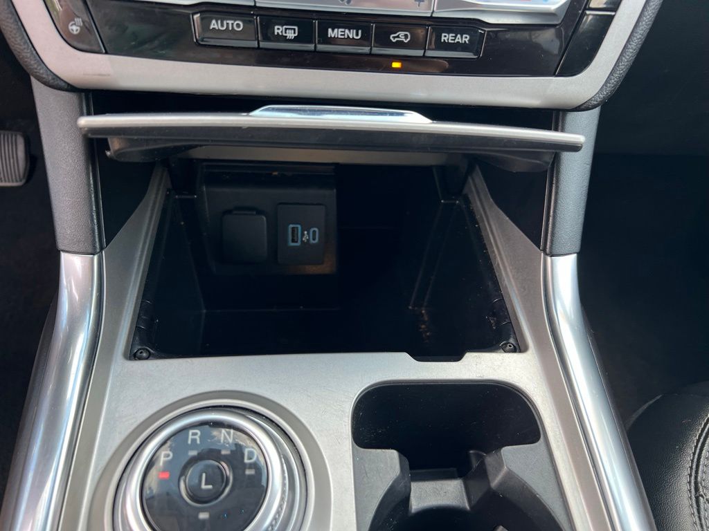 Used 2024 Ford Explorer SUV