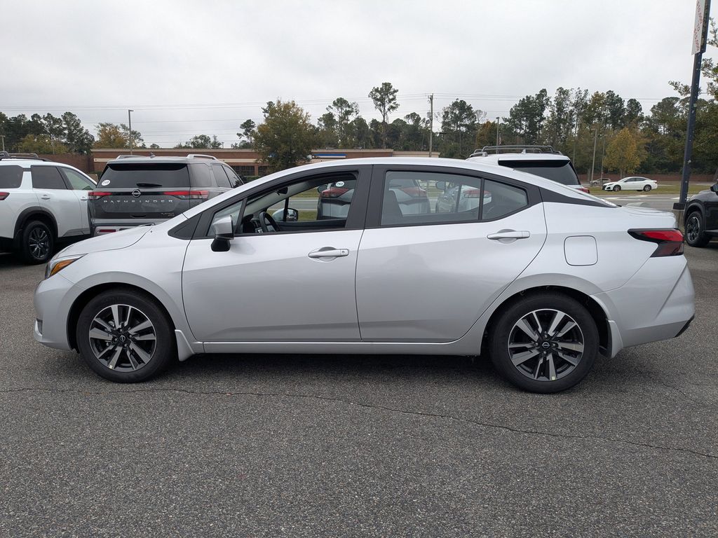New 2025 Nissan Versa Sedan