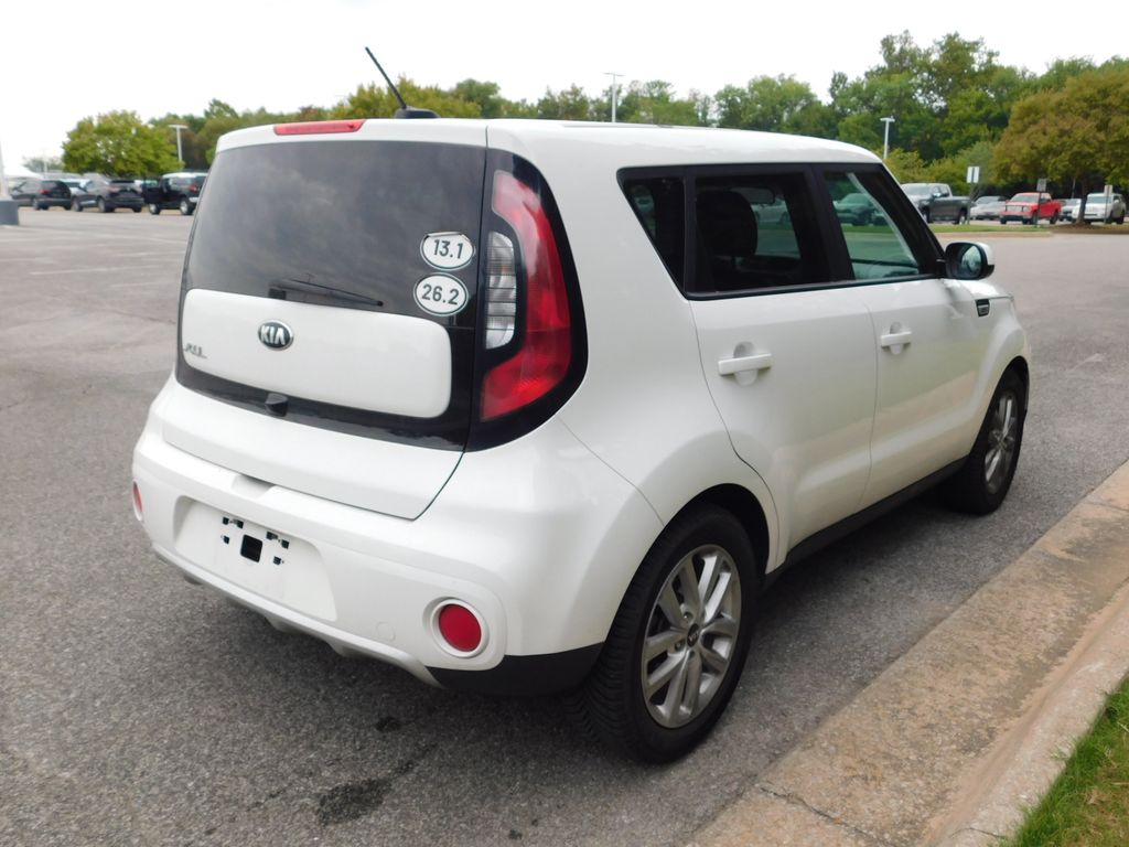 Thumbnail: 2017 Kia Soul - 4