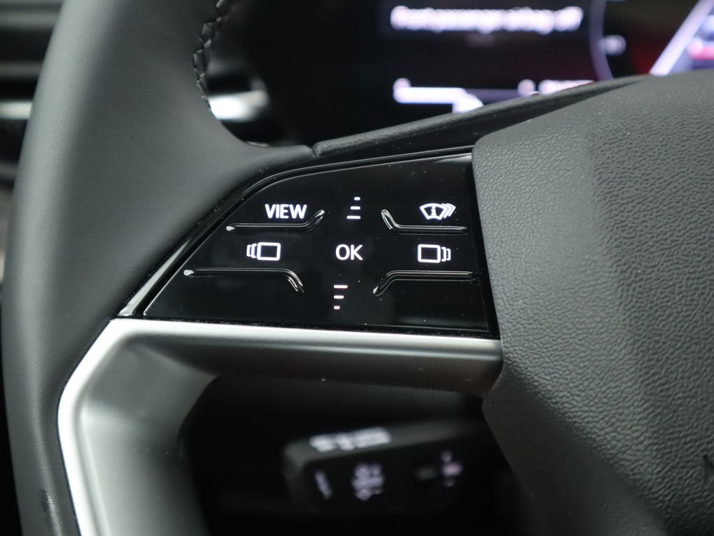 Thumbnail: 2025 Audi Q5 - 13