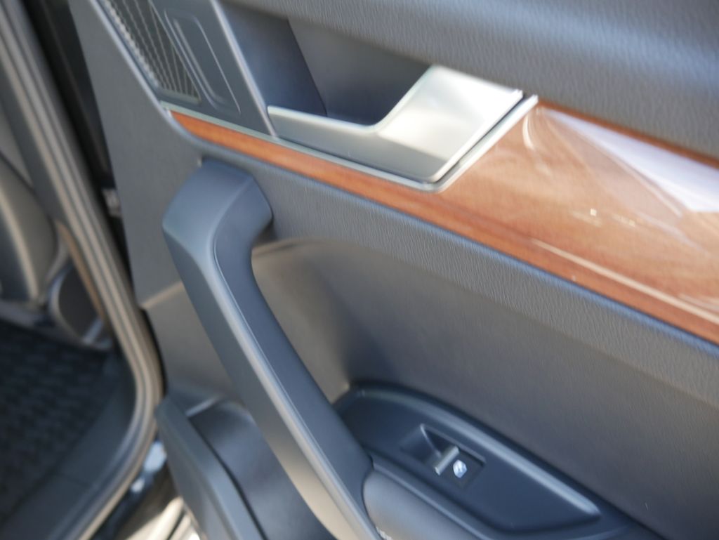 Thumbnail: 2023 Audi Q5 - 32