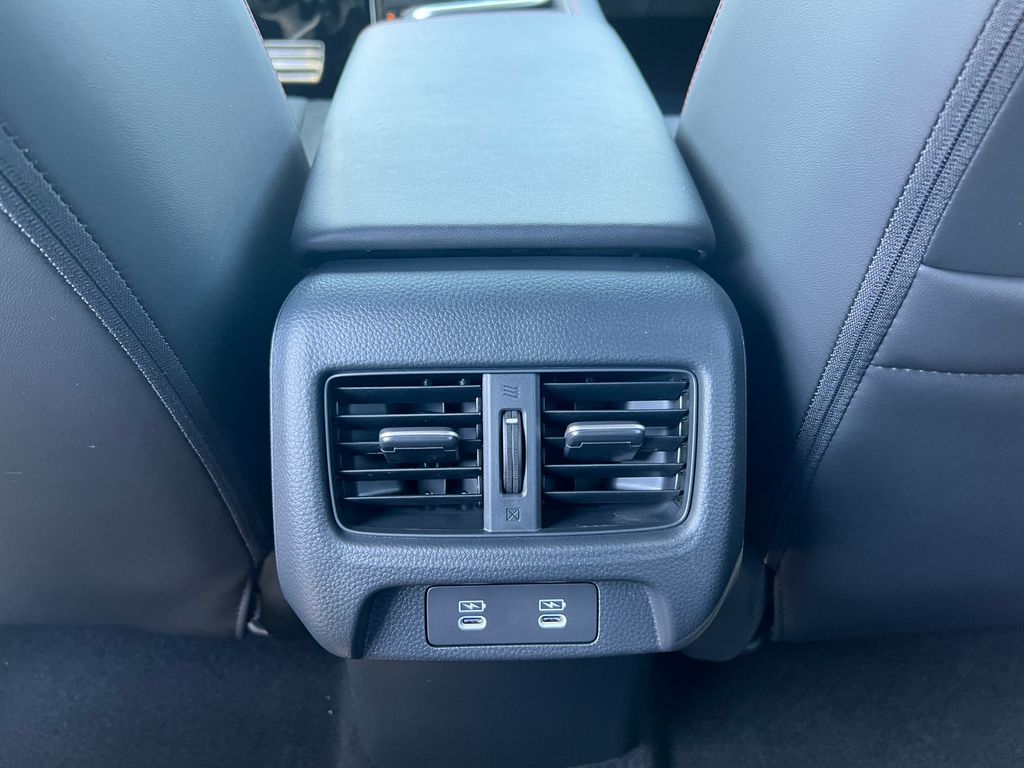 Thumbnail: 2025 Acura ADX - 22