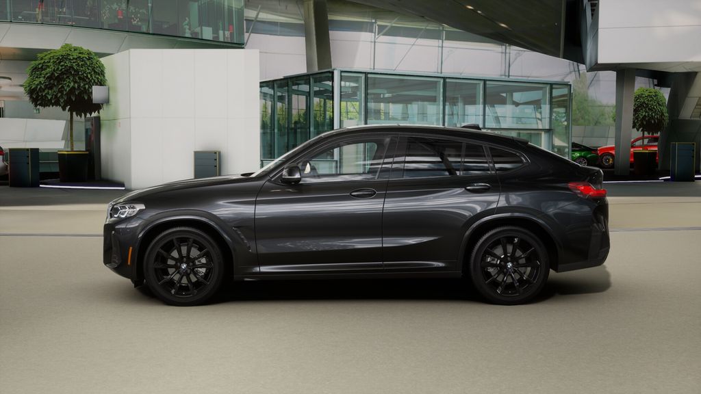 Thumbnail: 2025 BMW X4 - 4