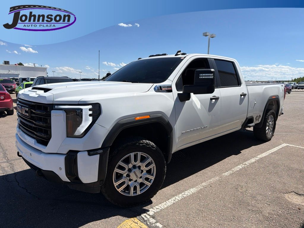 Summit White 2025 GMC Sierra 3500HD Pickup Truck Four-Wheel Drive Automatic