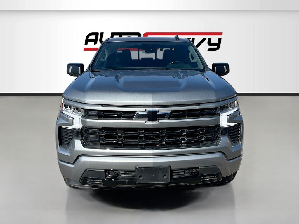 Used 2023 Gray Chevrolet RST image 2
