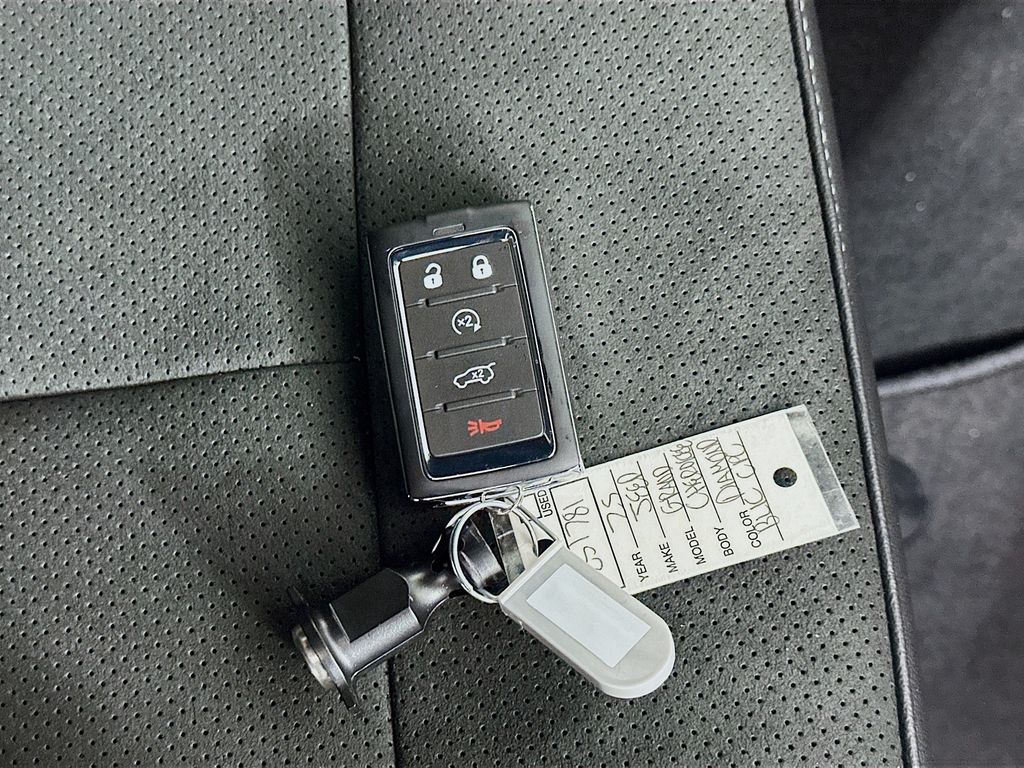 New 2025 Black Jeep Altitude image 19