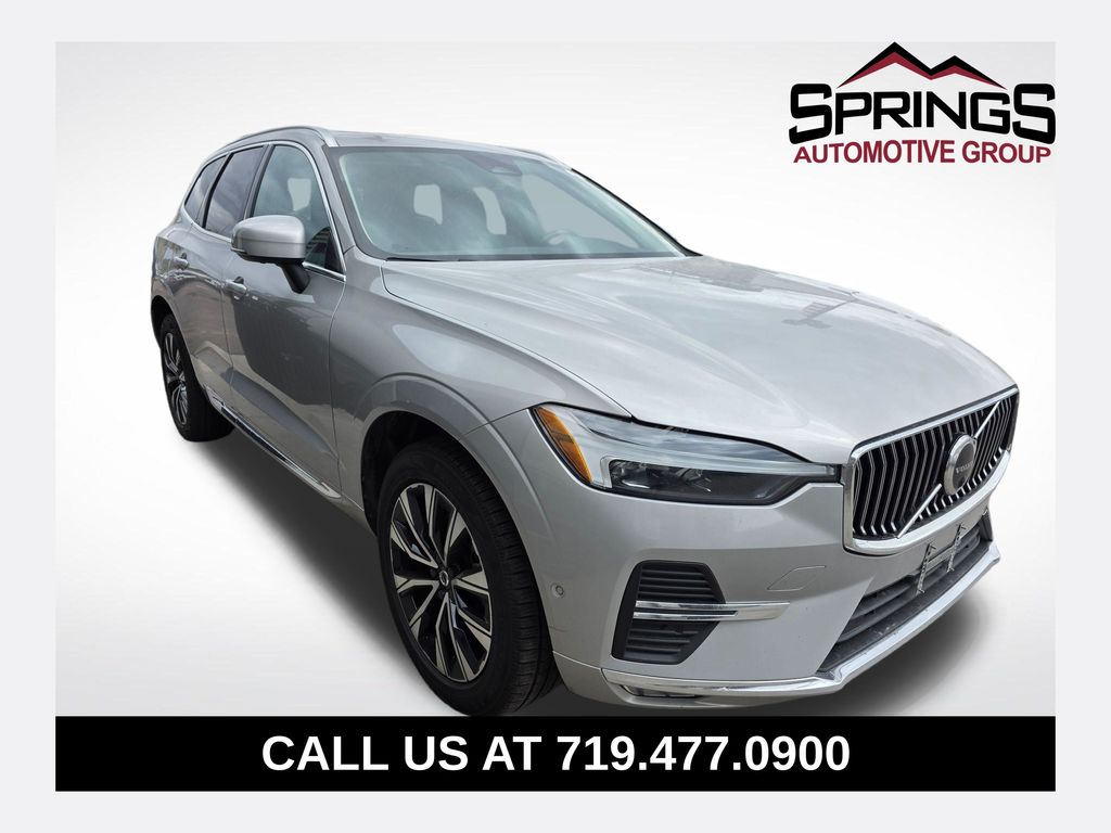 Silver 2023 Volvo XC60 B5 Plus Bright Theme AWD SUV / Crossover All-Wheel Drive Automatic