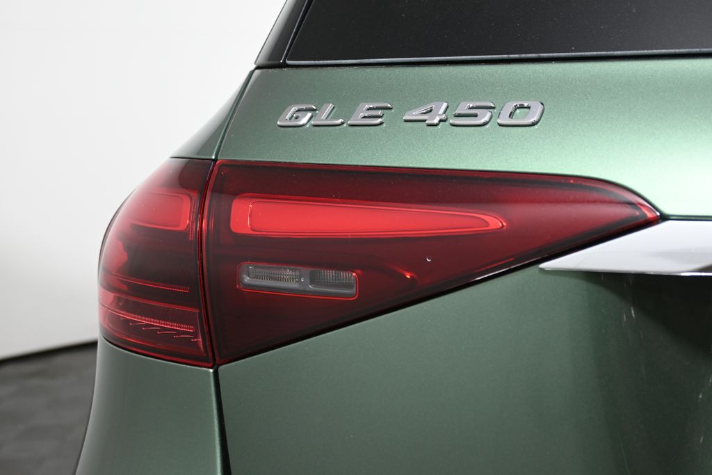 Thumbnail: 2026 Mercedes-Benz GLE - 12