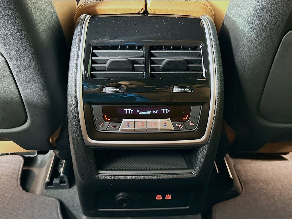 Thumbnail: 2026 BMW X5 - 18